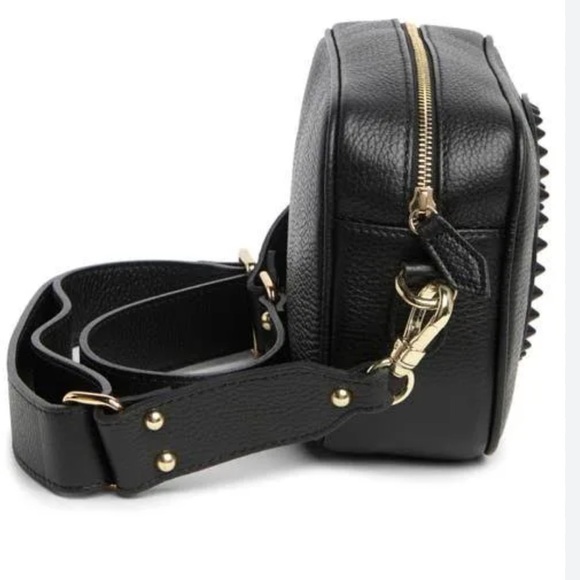 NWT VALENTINO BY MARIO VALENTINO MIA ROCK
STUDD LEATHER CROSSBODY CAMERA BAG - Picture 3 of 11